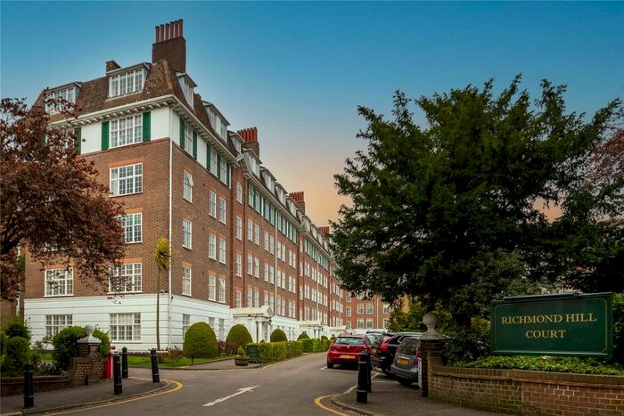 3 Bedroom Flat To Rent In Richmond Hill Court, Richmond, TW10