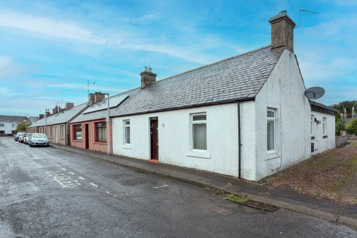 2 Bedroom Cottage For Sale In Lilybank Street, Friockheim, Angus, DD11