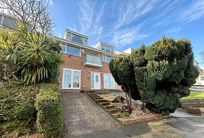 2 Bedroom Semi Detached House For Sale In Ormeside, Penrhynside, LL30