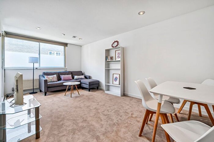 1 Bedroom Flat For Sale In Cato Street, Marylebone, London, W1H