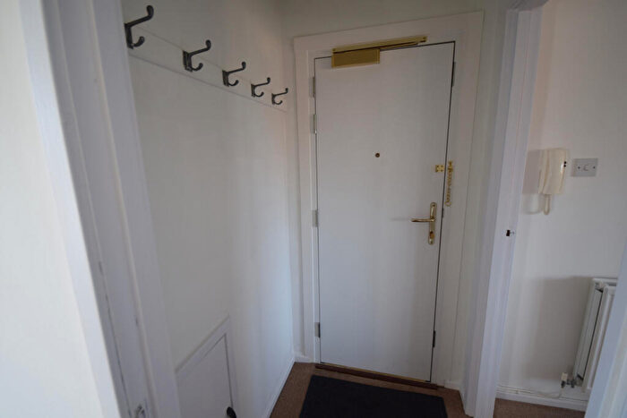 2 Bedroom Flat To Rent In Barras Close, Dalston, CA5