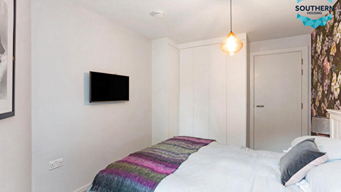 1 Bedroom Flat For Sale In Riverlight Quay, London, SW11