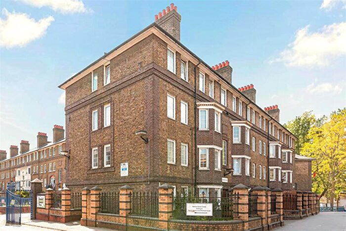 2 Bedroom Flat For Sale In Morris House, Roman Road, London, E2