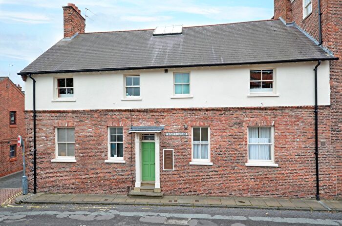 1 Bedroom Flat To Rent In Trinity Court, Trinity Lane, York, YO1