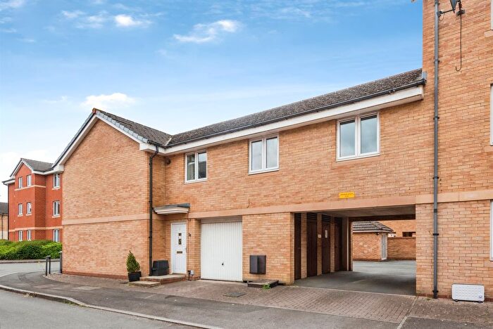 1 Bedroom Flat For Sale In Padstow Road, Swindon, SN2