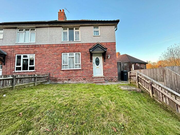 3 Bedroom Semi-Detached House To Rent In Linden Road, Dudley, DY1