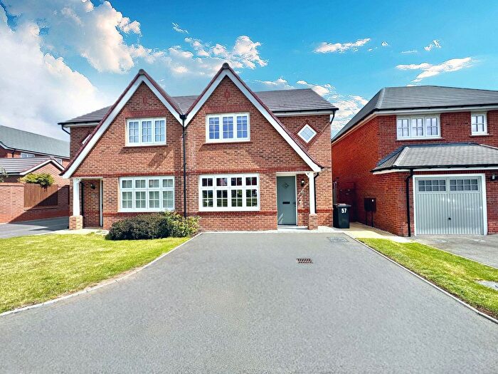 3 Bedroom Semi-detached House For Sale In Roman Avenue, Nuneaton, CV11