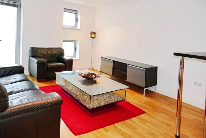 2 Bedroom Flat To Rent In Elba, Gotts Road, Leeds, West Yorkshire, LS12