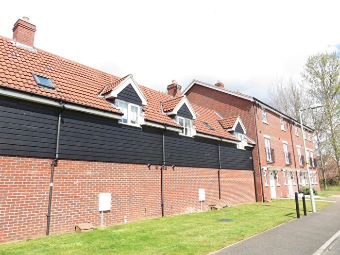 2 Bedroom Apartment To Rent In Russet Drive, Red Lodge, IP28