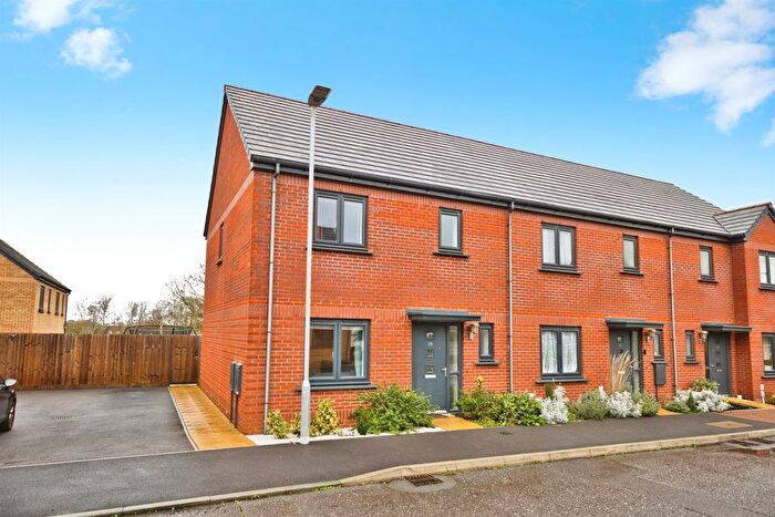 3 Bedroom End Terrace House For Sale In Tudor Pole Road, Glastonbury, BA6