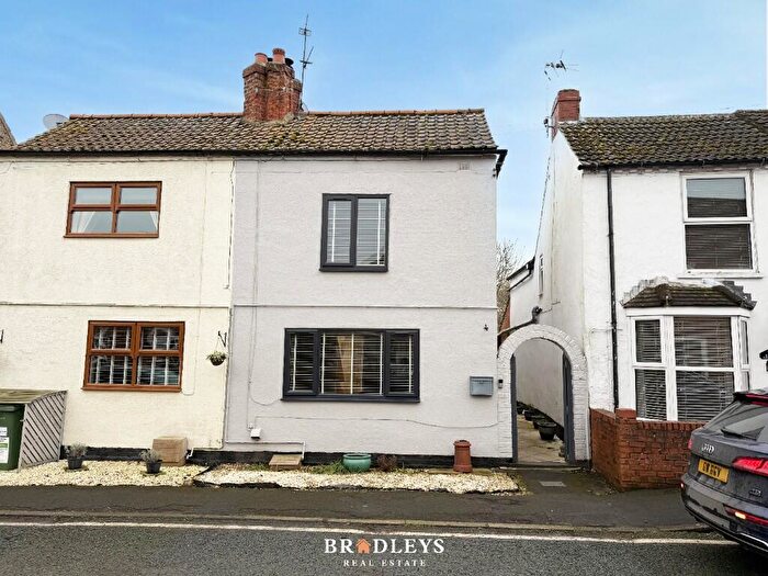 2 Bedroom Cottage For Sale In Hawthorne Cottage, Barmby-On-The-Marsh, High Street, DN14