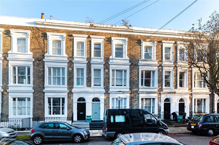 2 Bedroom Apartment To Rent In Grantbridge Street, Angel, Islington, London, N1