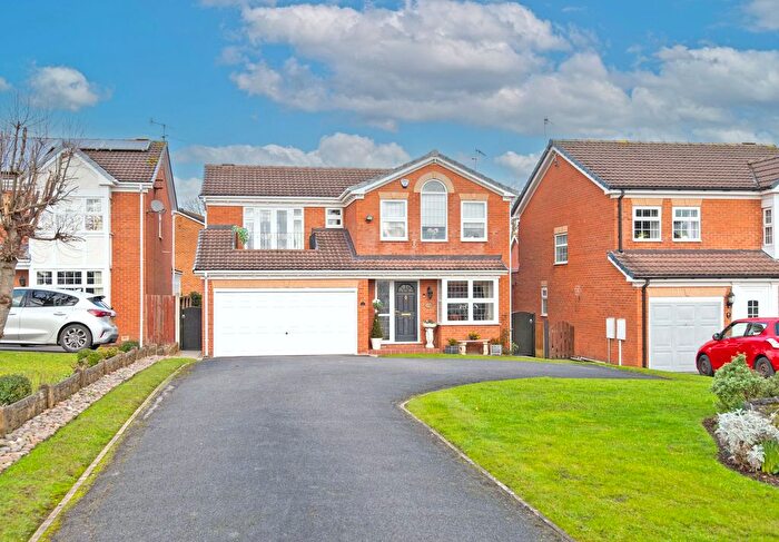 4 Bedroom Detached House For Sale In Holme Park Avenue, Chesterfield, S41