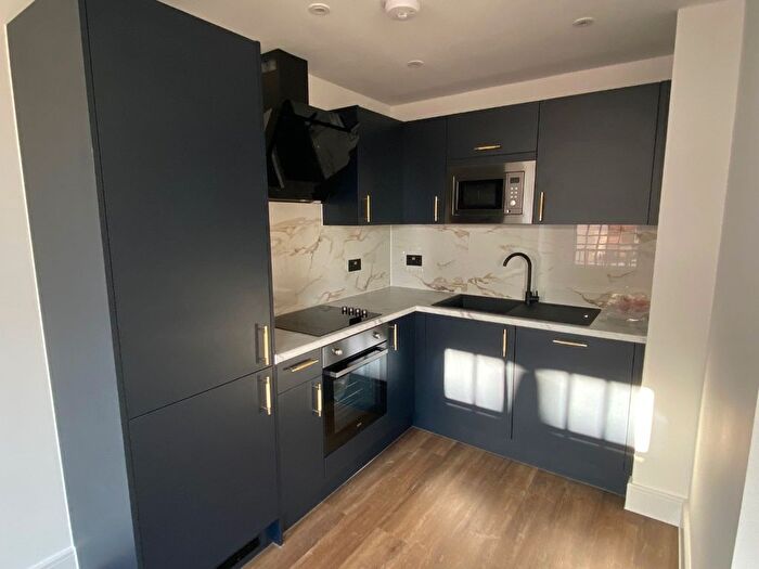 1 Bedroom Flat For Sale In Overstone Road, Northampton, NN1