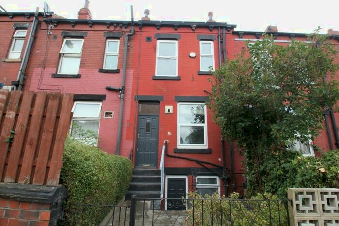 3 Bedroom Terraced House To Rent In Harlech Road, Leeds, LS11