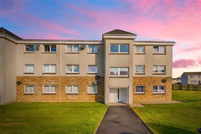 2 Bedroom Flat To Rent In Sanderling, Lesmahagow, Lanark, ML11