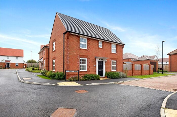 3 Bedroom Detached House For Sale In Chant Grove, Angmering, Littlehampton, BN16