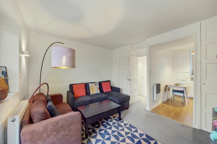 2 Bedroom Flat To Rent In Mary Mac Arthur House, Warley Street, Bethnal Green, E2