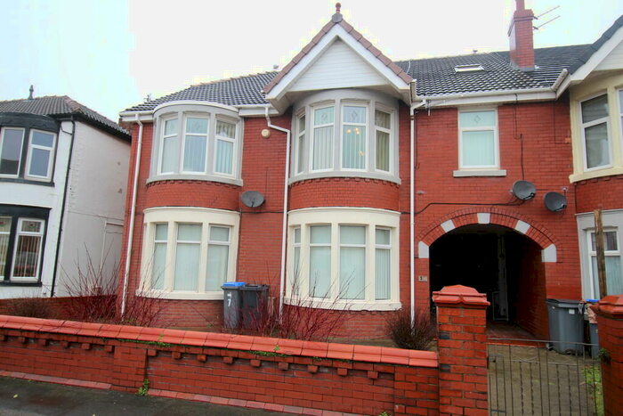 5 Bedroom Maisonette For Sale In A Watson Road, FY4