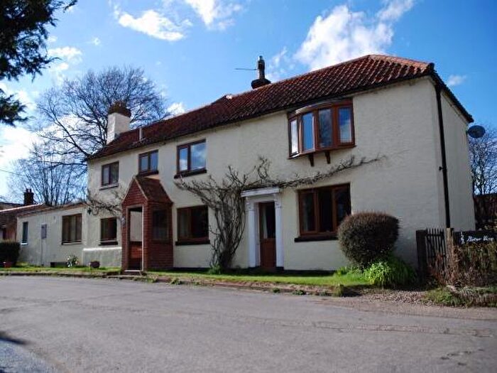 5 Bedroom House To Rent In Marsham Road, Brampton, Norfolk, NR10