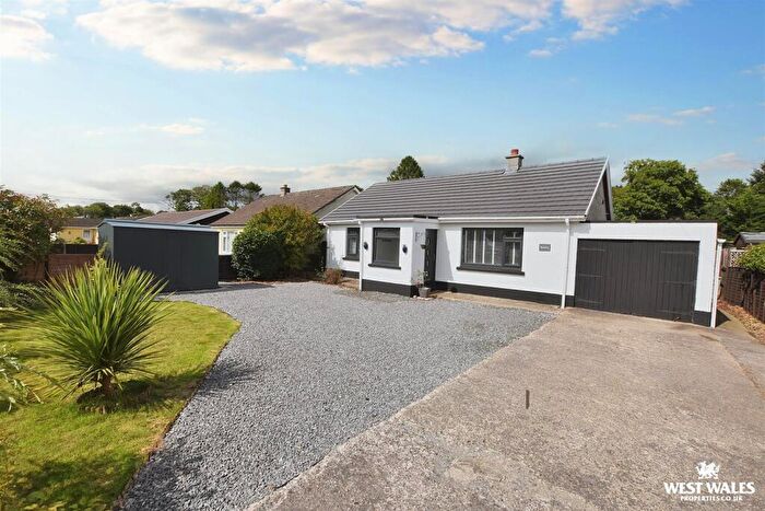3 Bedroom Detached Bungalow For Sale In New Road, Kilgetty, SA68