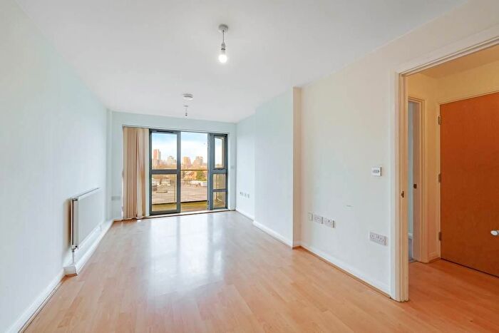 1 Bedroom Flat For Sale In Butchers Road, London, E16