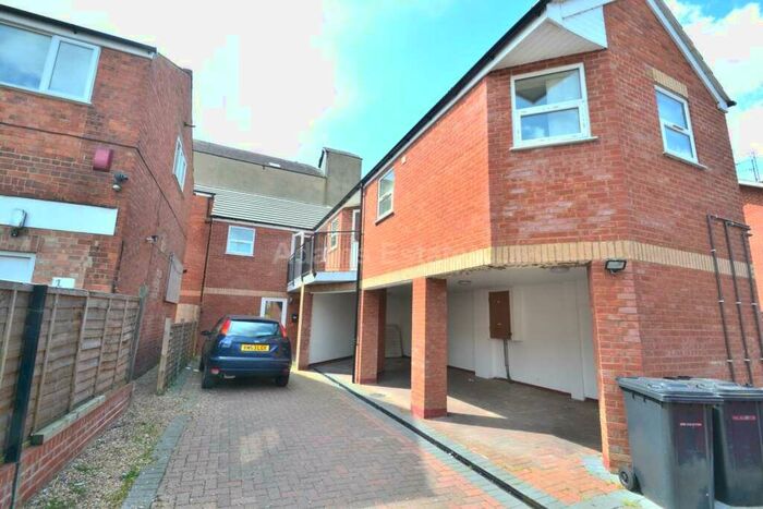 2 Bedroom Apartment To Rent In Cumberland Road, Reading, RG1