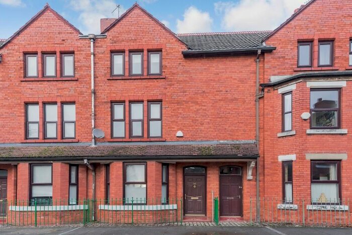 4 Bedroom Flat To Rent In Coronation Street, Salford, Manchester M5