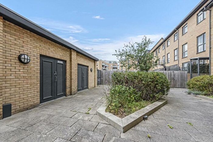 1 Bedroom Flat For Sale In Inglis Way, Millbrook Park, NW7