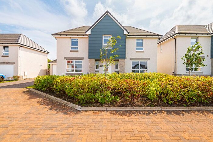 4 Bedroom Detached House For Sale In Adam Drive, East Calder, EH53
