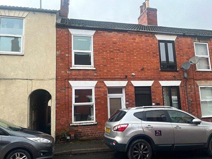 2 Bedroom Terraced House For Sale In Grantley Street, Grantham, Lincolnshire, NG31