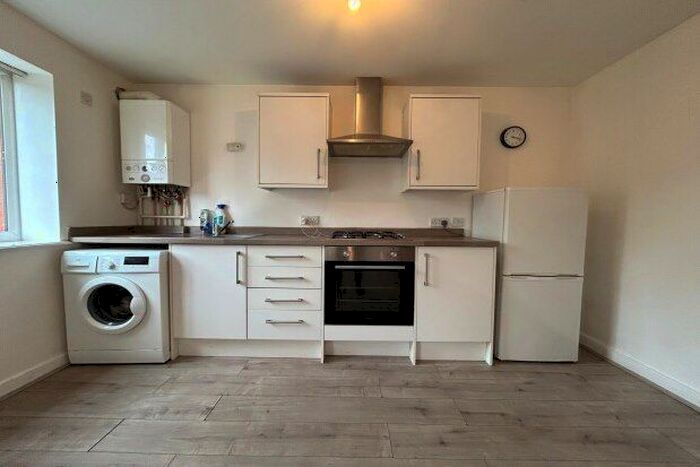 2 Bedroom Flat To Rent In Vauxhall Road, Liverpool, L5