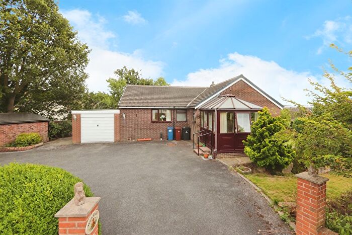 3 Bedroom Detached Bungalow For Sale In Chaloner Heights, Blacker Hill, Barnsley, S74