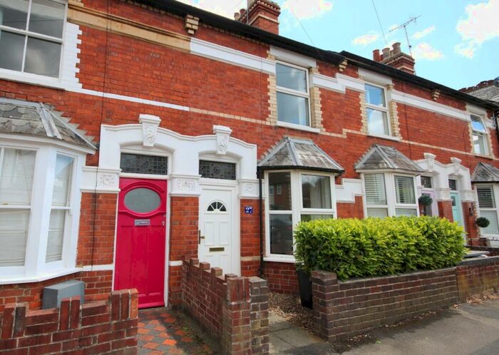 2 Bedroom Terraced House To Rent In Harpsden Road, Henley-On-Thames, RG9