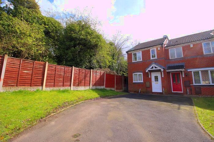 2 Bedroom Terraced House To Rent In Biddlestone Grove, Walsall, WS5