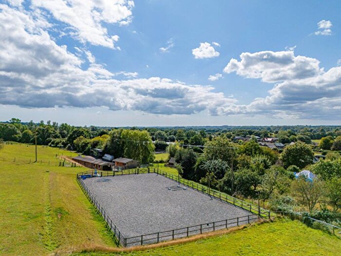 4 Bedroom Detached House For Sale In Stuckton, Fordingbridge, SP6