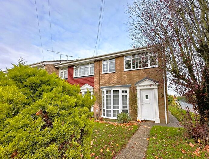 3 Bedroom Semi-Detached House To Rent In Laurel Walk, Rainham, Gillingham, ME8