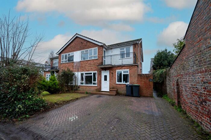 2 Bedroom Flat To Rent In Stamford Avenue, Hayling Island, PO11