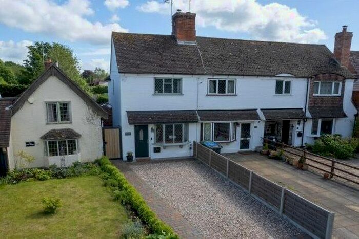 2 Bedroom Cottage To Rent In Chapel Street, Stratford-Upon-Avon, CV37