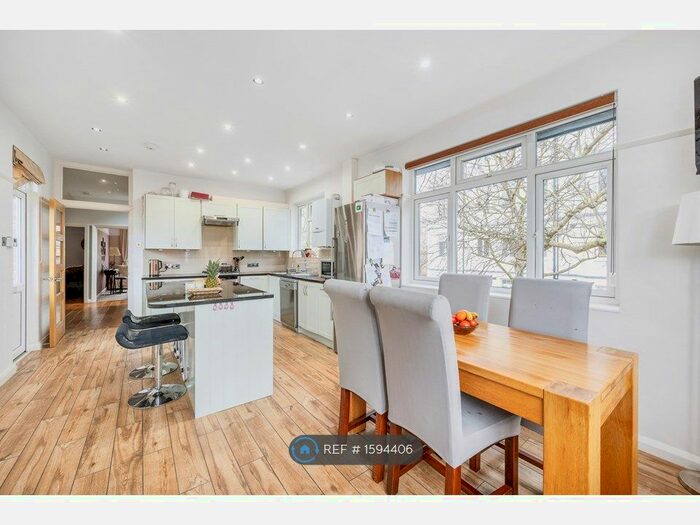 4 Bedroom Flat To Rent In Grove Park Terrace, London, W4