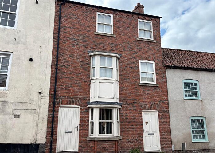 2 Bedroom Maisonette To Rent In Church Street, Louth, LN11