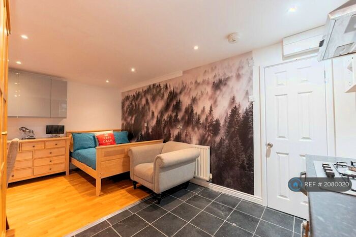 Studio To Rent In Chieftain Way, Cambridge, CB4