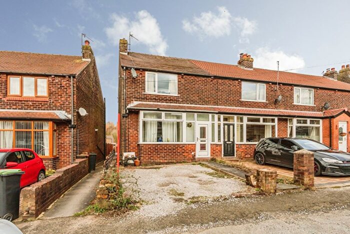 2 Bedroom Terraced House For Sale In Laneside Road, New Mills, High Peak, SK22