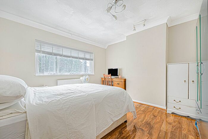 2 Bedroom Semi-Detached House For Sale In Kingsground, Eltham, London, SE9