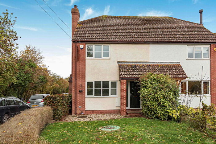 3 Bedroom Semi Detached House For Sale In Thirlebrook Cottages, Aston Cross, Tewkesbury, GL20