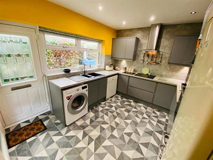 3 Bedroom Detached Bungalow For Sale In High Eggborough Lane, Eggborough, Goole, DN14