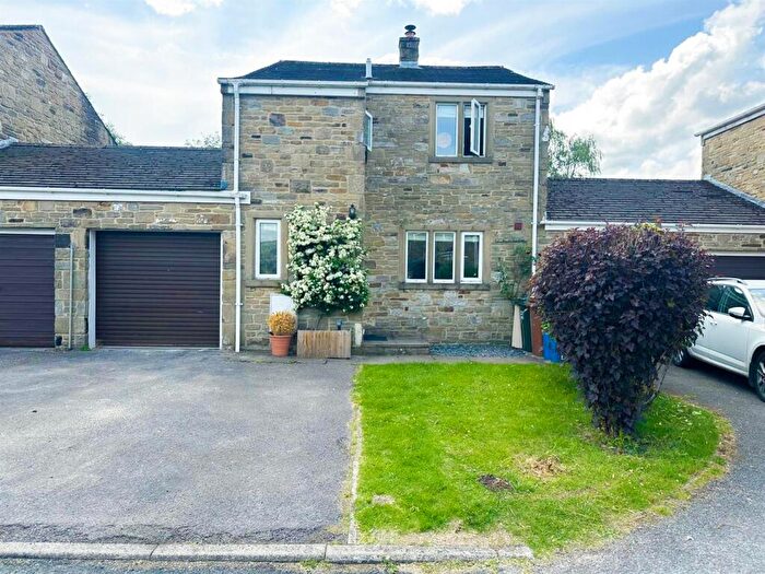 3 Bedroom Link Detached House For Sale In Badger Gate, Threshfield, Skipton, BD23