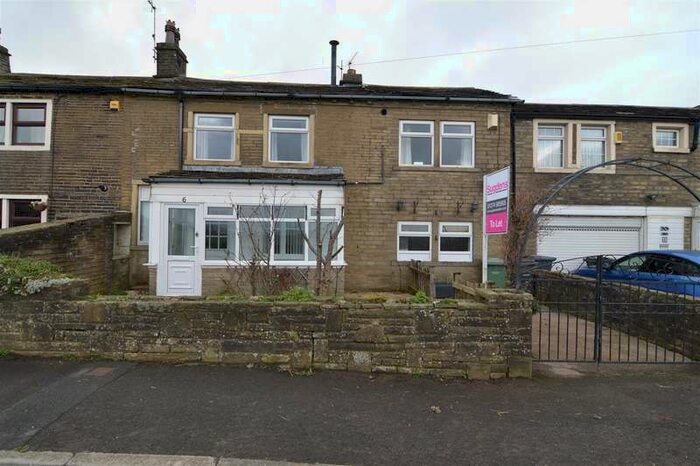 3 Bedroom Cottage To Rent In Well Heads, Thornton, Bradford, BD13
