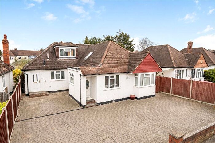 5 Bedroom Detached House For Sale In Sunbury Lane, Walton-On-Thames, KT12