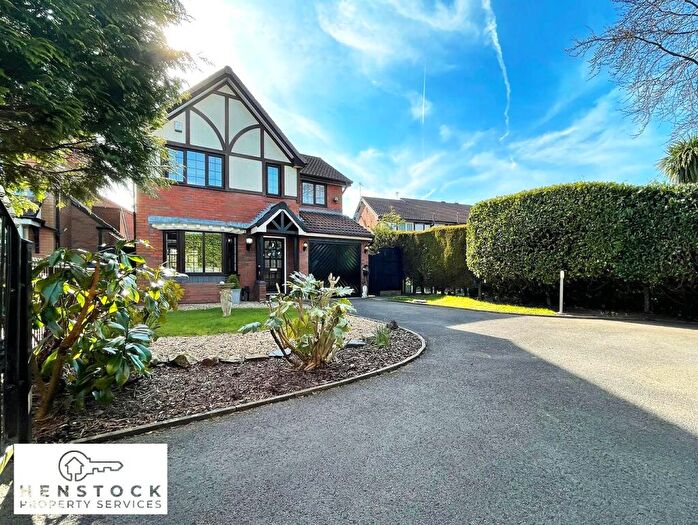 4 Bedroom Detached House For Sale In Silverton Grove, Middleton, Manchester, M24